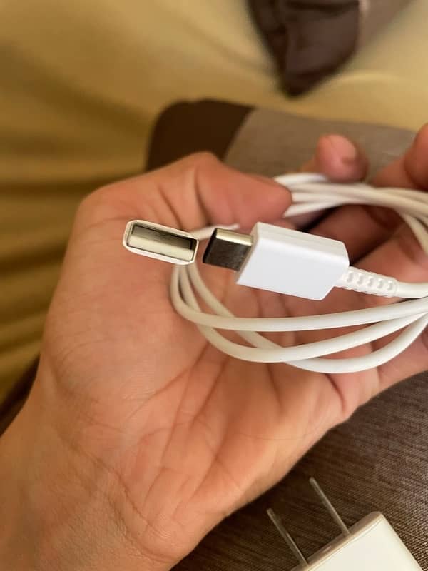 Samsung s10 genuine fast charger with cable 4