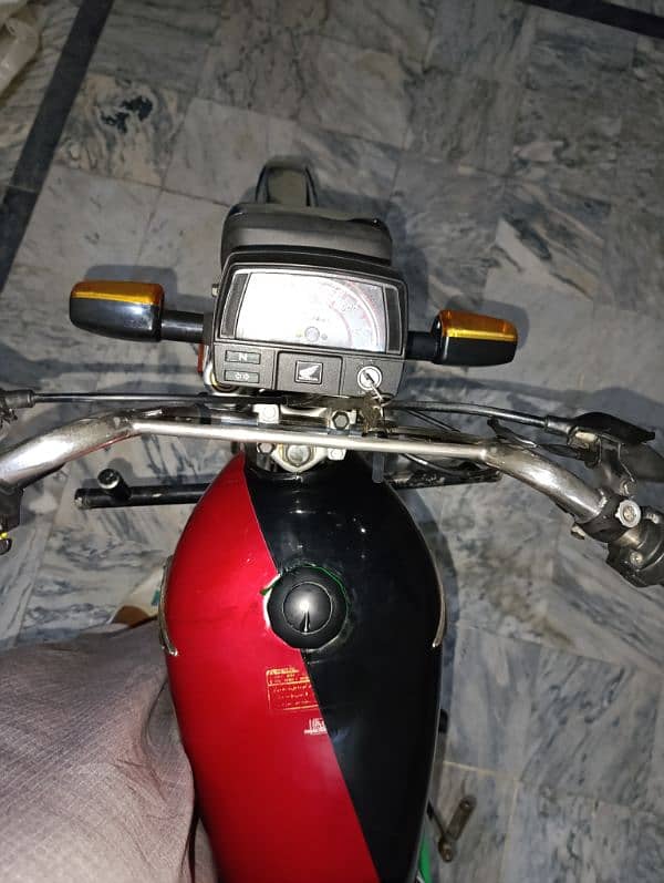 Honda CD 70cc new condition urgent sale 7