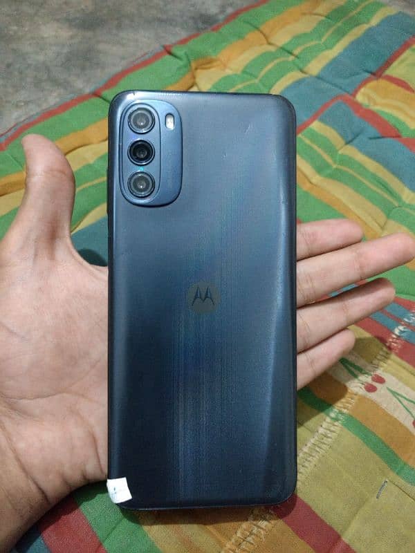 I'm Selling My Moto G 5G (2022) 3