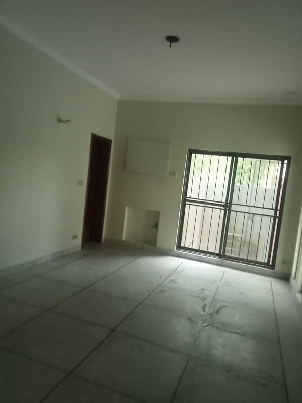 1 kanal house for sale in wapda town Near main hot location 2