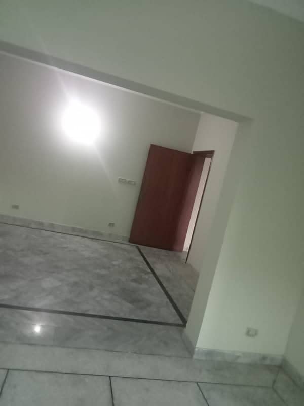 1 kanal house for sale in wapda town Near main hot location 4