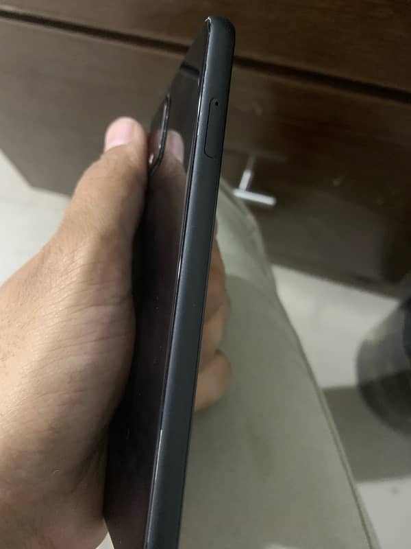 goole pixel 4 64gb 6gb ram black colour 4