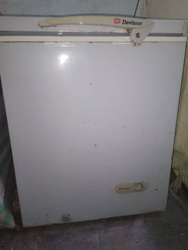 "URGENT SALE" Dawlance FREEZER 8 Cubic V. Good Condition. 1