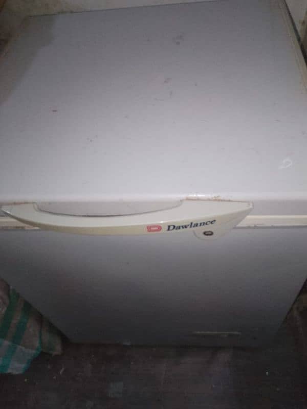 "URGENT SALE" Dawlance FREEZER 8 Cubic V. Good Condition. 5