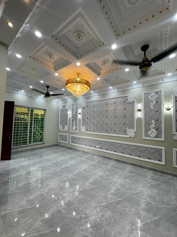 5 Marla Beautifully designed house For Sale And Direct Meeting With Owner In Park View City Lahore. 3