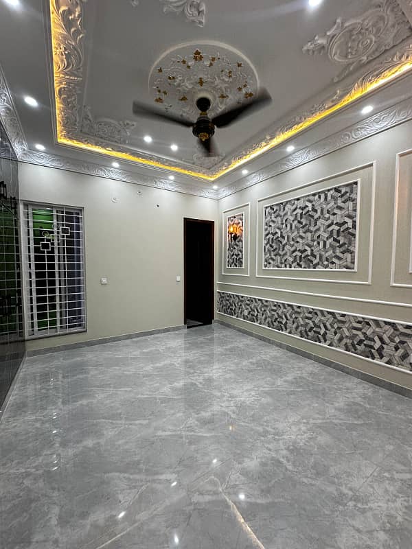 5 Marla Beautifully designed house For Sale And Direct Meeting With Owner In Park View City Lahore. 6