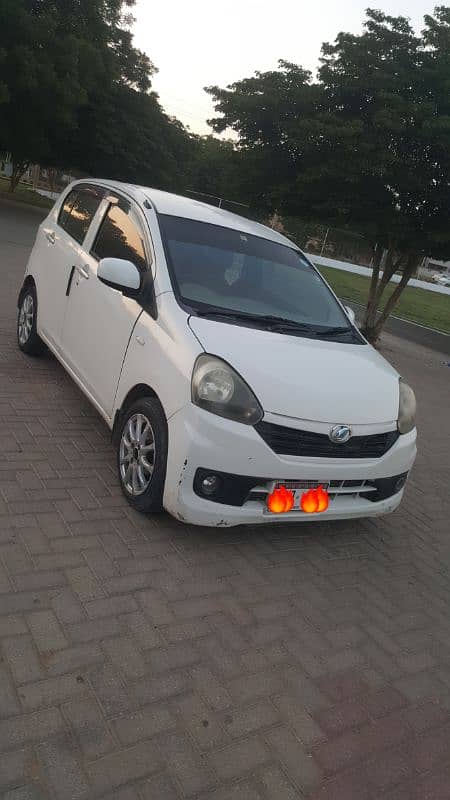 Daihatsu Mira 2015 13