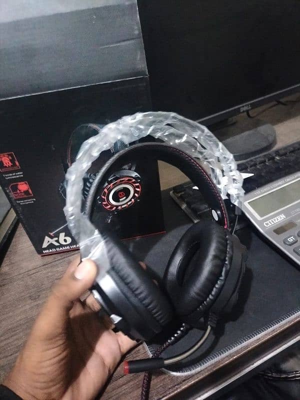 A6 gaming headphone with base audio over the ear headphone 3