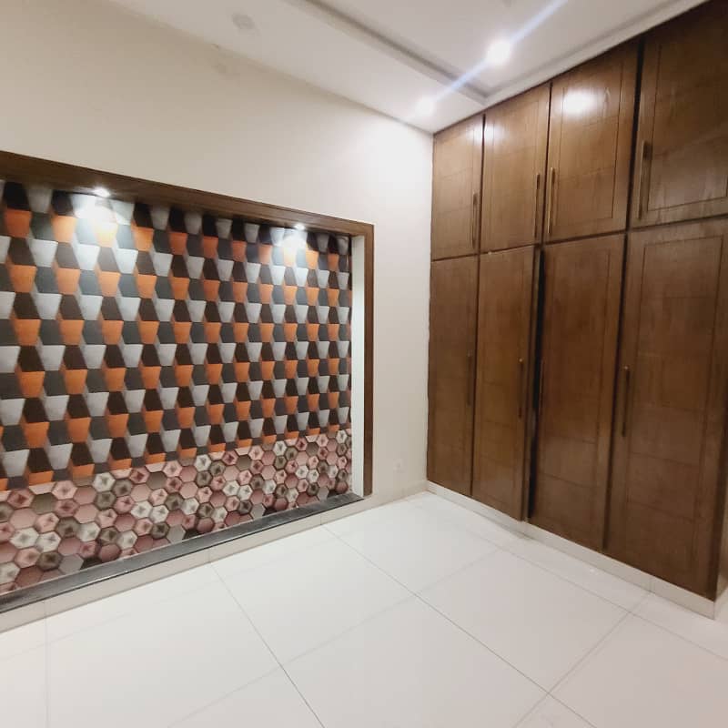 10 marla uper portion available for rent in bahria town phase 3 3