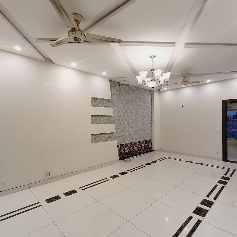 10 marla uper portion available for rent in bahria town phase 3 5