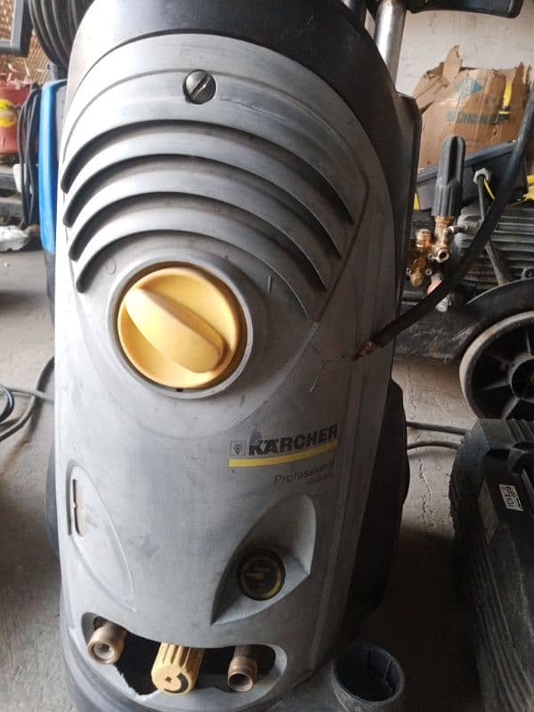 KARCHER HIGH PRESSURE WASHER 3