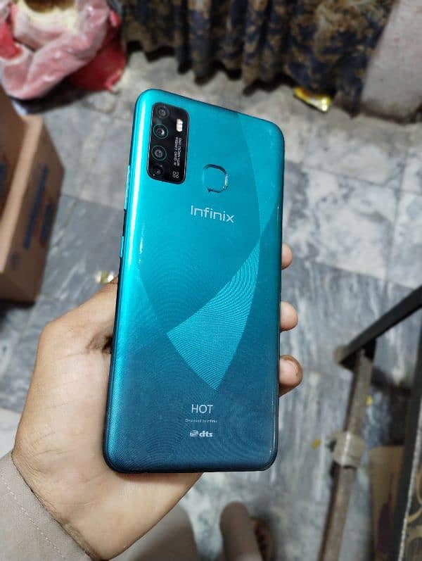 Motorola g stylish 5g 128 gb not PTA  and infinix 4