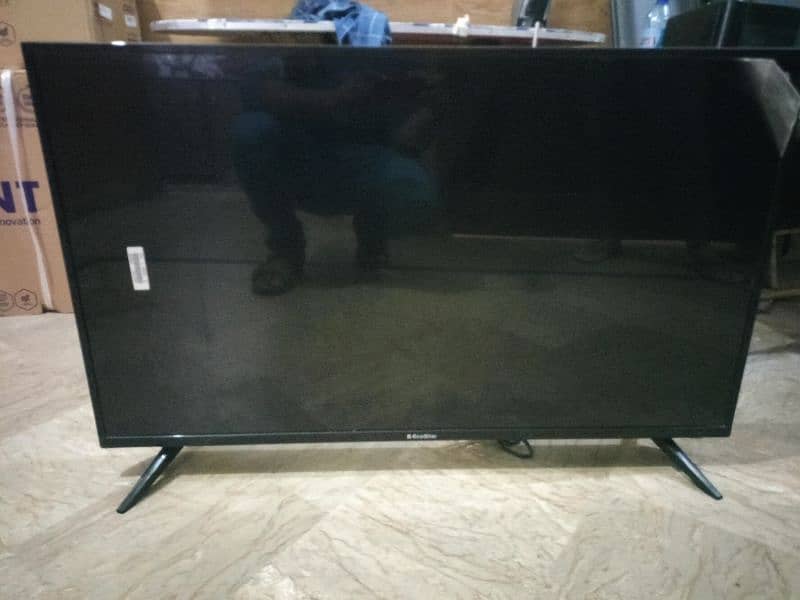 ECOSTAR SMART LED 43 INCH 0