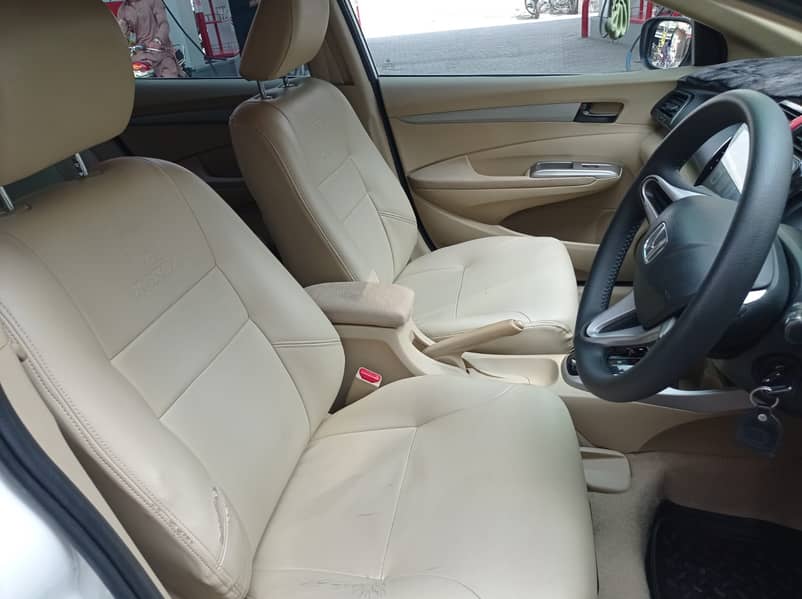 Honda City 1.3 Automatic 8