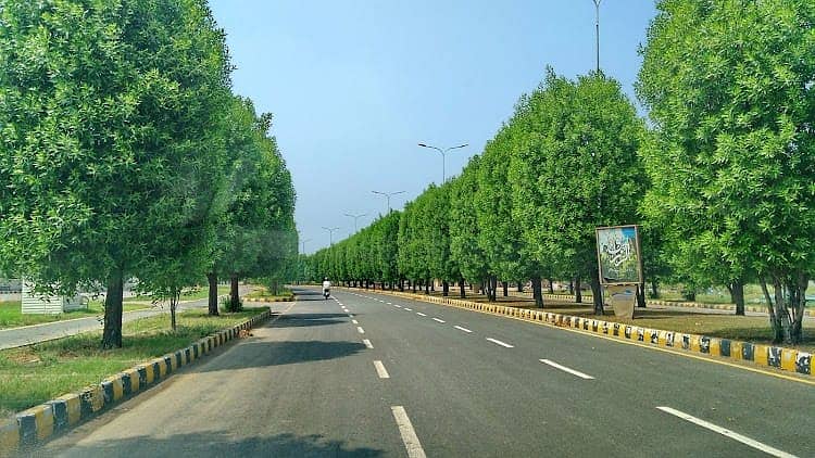 5 MARLA RESIDENTIAL PLOT FOR SALE IN GRAND AVENUE LAHORE 0