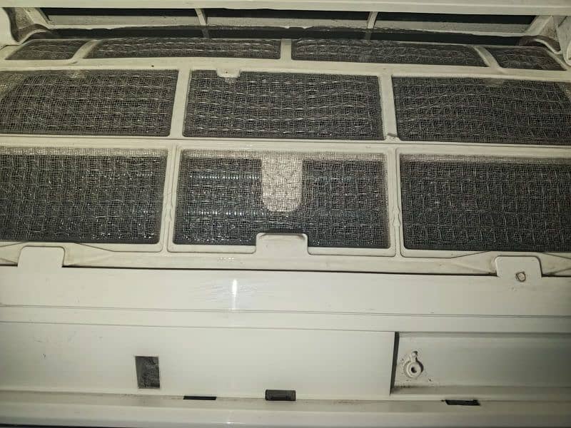 Changhong 1 Ton Split Ac 11