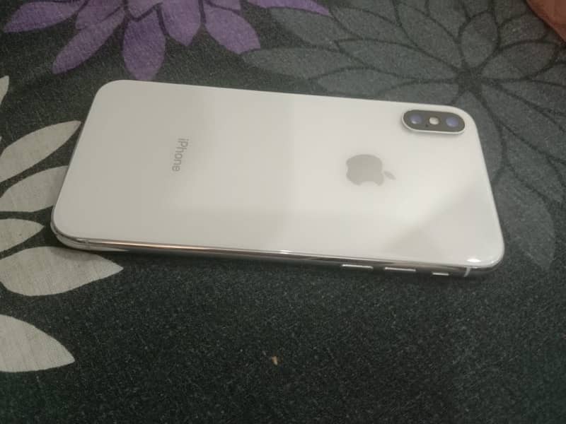 iPhone X storage 256 GB battery health 100% 0