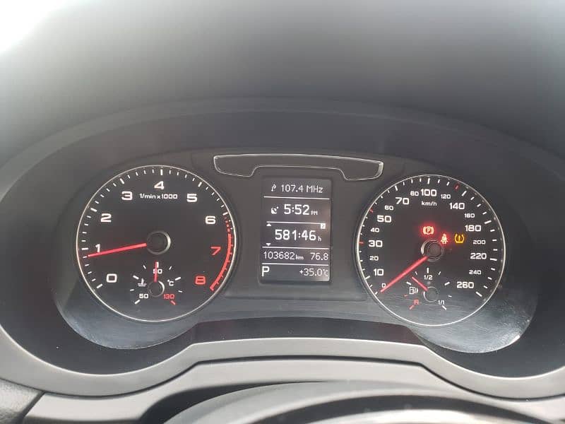 Audi Q3 2016 4