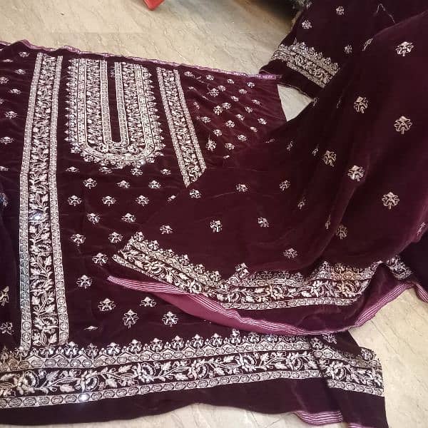 micro 9000 fully embroidered velvet suit with fully embroidered shawl 0