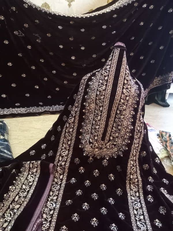 micro 9000 fully embroidered velvet suit with fully embroidered shawl 3