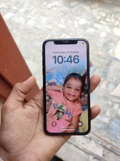 I phone xs 64 GB face id true tone ok non pta water pek ni ha 85 helth