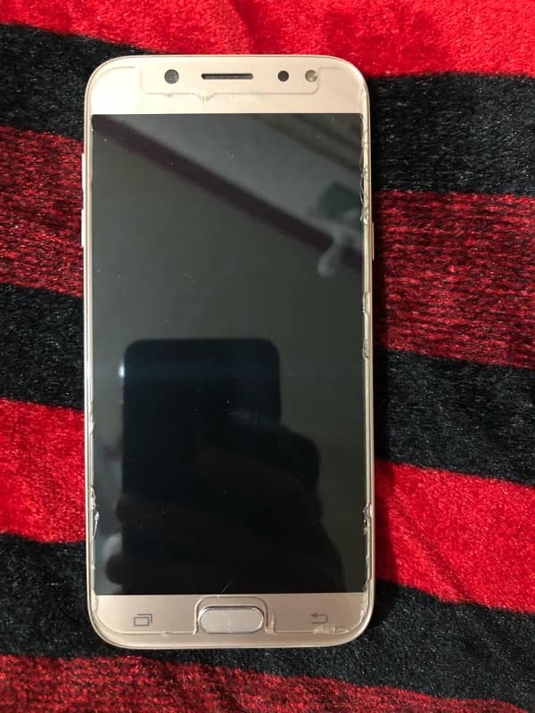 Samsung galaxy j5 pro 3/32 dwal sim official approved 8