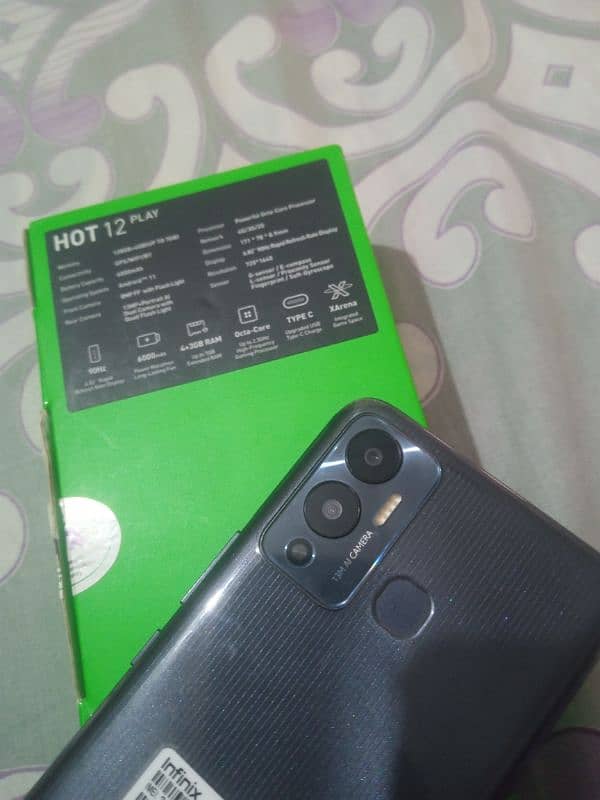 hot 12play 4+3.128 gb 0