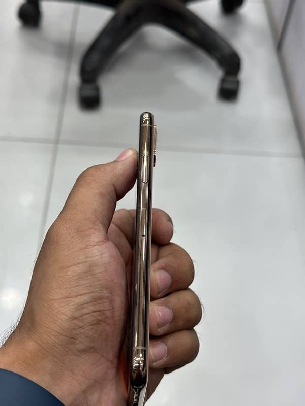 iphone xs jv 3