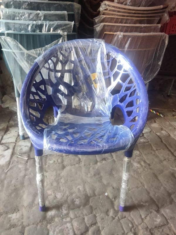 plastic WaVy chair 6