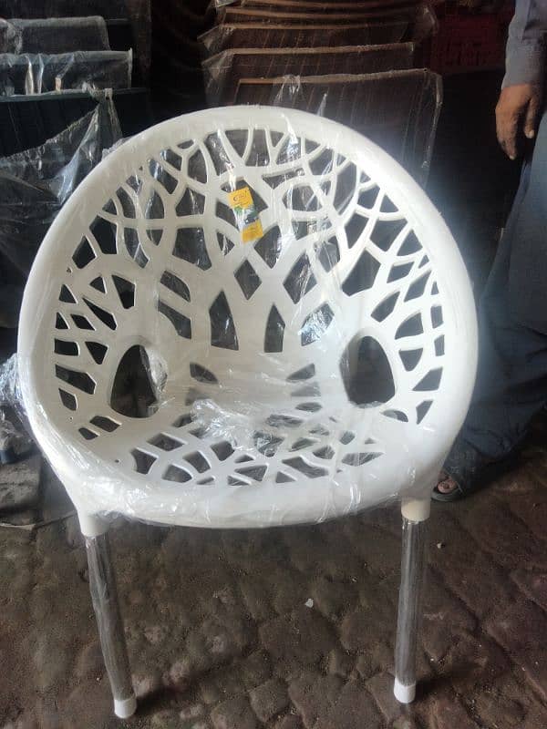 plastic WaVy chair 8