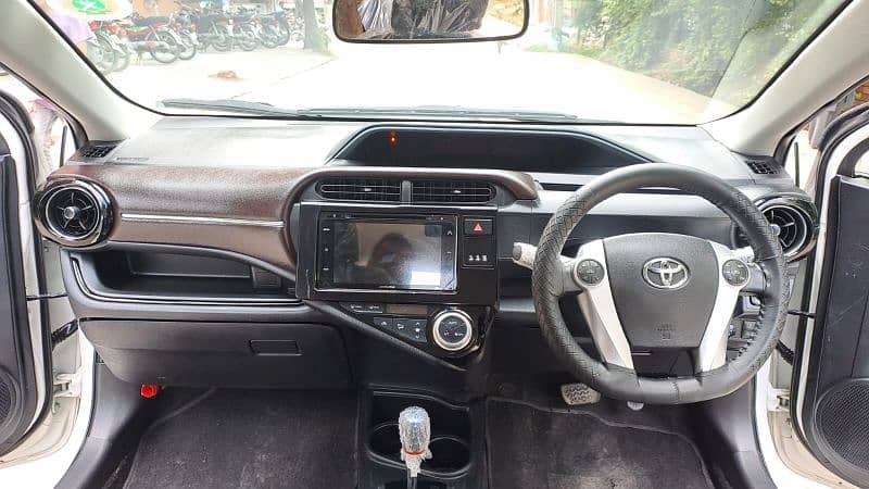 Toyota Aqua 2016/2018 G selection full option 14