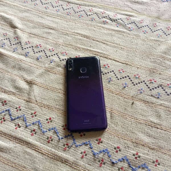 Infinix Hot 8 Lite 1