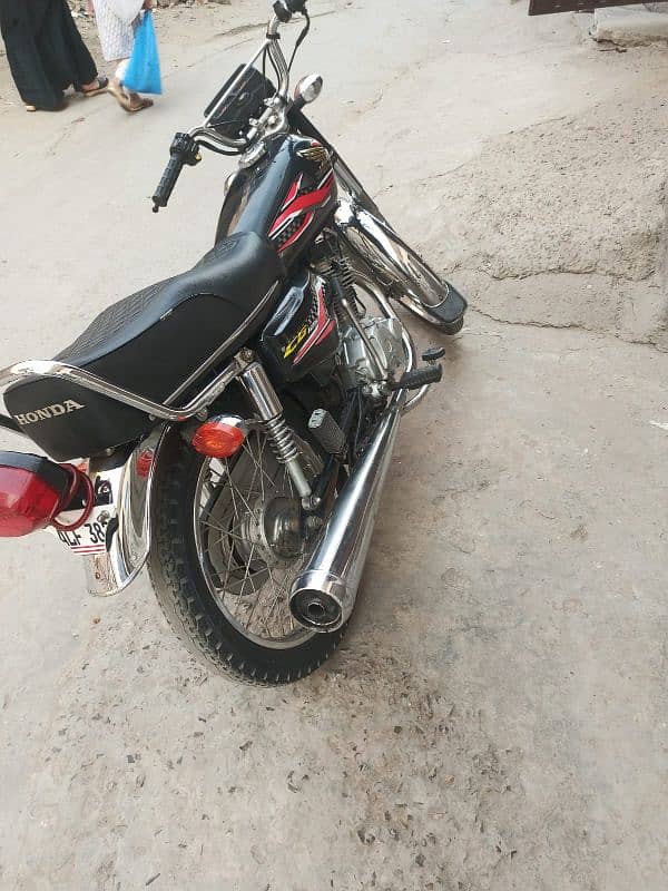 Honda 125 for sale one hand use 2