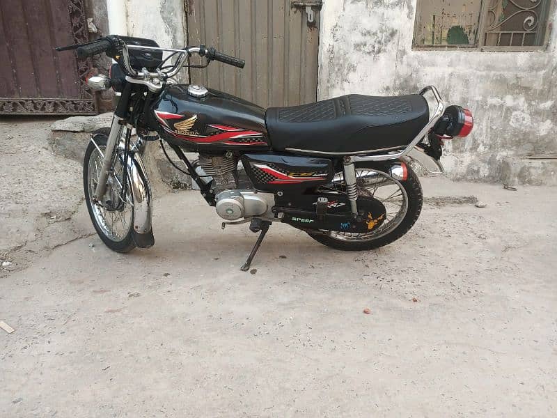 Honda 125 for sale one hand use 3