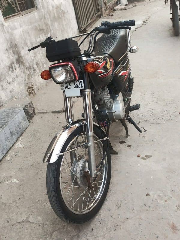 Honda 125 for sale one hand use 4