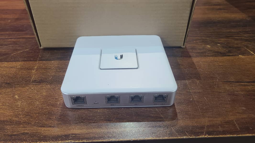 UniFi Security Gateway Router (USG) Ubiquiti Branded Used (With Box) 18