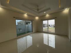 1 kanal lower portion Available for rent in Velencia society Lahore 0