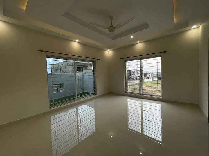 1 kanal lower portion Available for rent in Velencia society Lahore 0