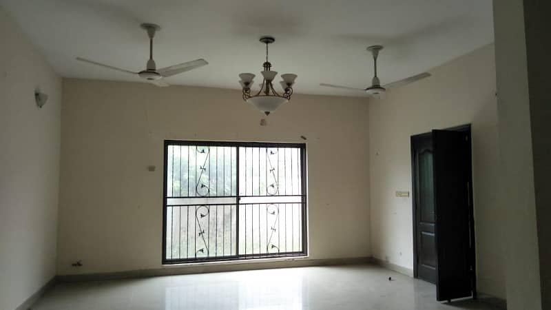 10 Marla 4 Bedrooms House Available For Rent In Sector A Askari 10 Lahore Cantt 17