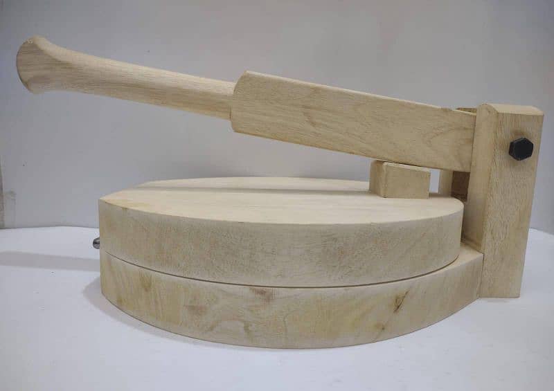 Wooden Roti Maker 0