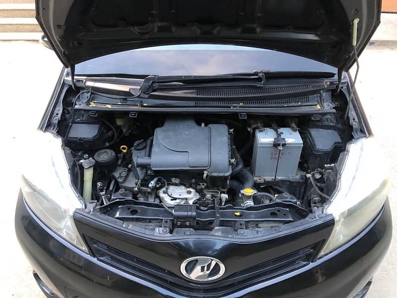 Toyota Vitz 2014/17 F 9