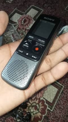 Digital voice Recorder ICD-PX240 for journalism Student