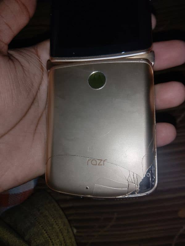 Motorola razr 5