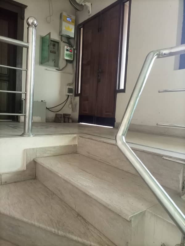 10 Marla upper portion for rent in Johar town for Family and female vip portion 6