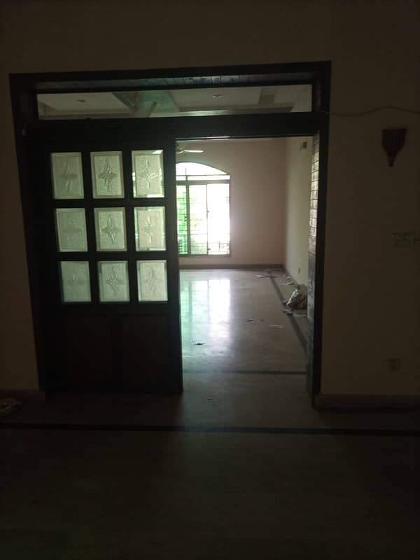 10 Marla upper portion for rent in Johar town for Family and female vip portion 11