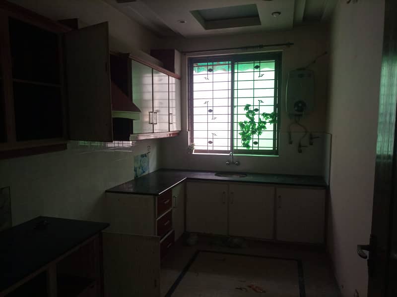 10 Marla upper portion for rent in Johar town for Family and female vip portion 19