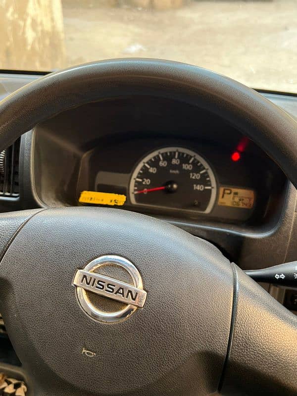 Nissan Clipper 2013 11