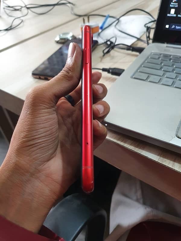 i phone xr factory unlock 4