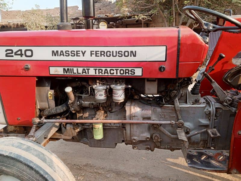 Messi 240 Tractor 2012 Model 4