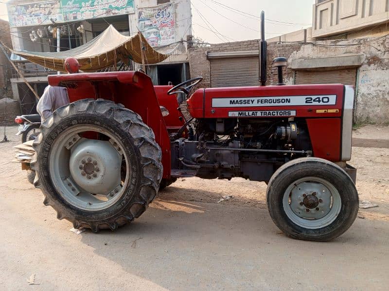 Messi 240 Tractor 2012 Model 6